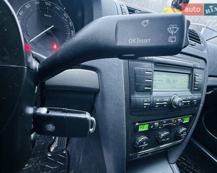 Серый Шкода Октавия, объемом двигателя 2 л и пробегом 319 тыс. км за 5900 $, фото 10 на Automoto.ua