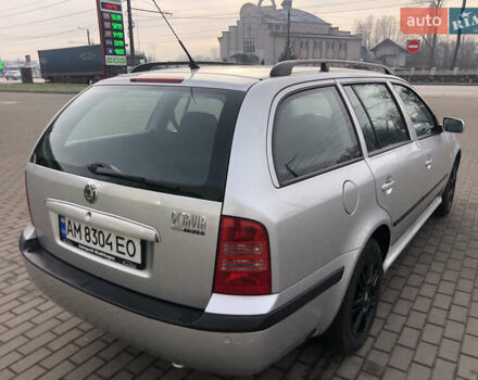 Серый Шкода Октавия, объемом двигателя 1.6 л и пробегом 306 тыс. км за 4599 $, фото 3 на Automoto.ua