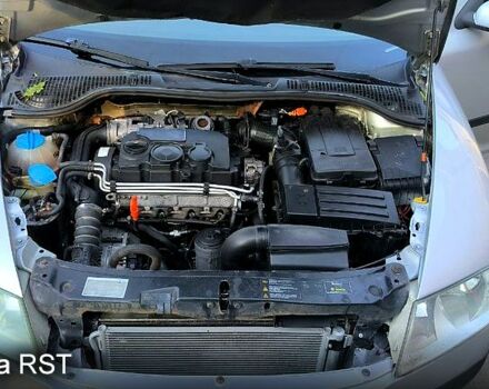 Серый Шкода Октавия, объемом двигателя 2 л и пробегом 295 тыс. км за 4500 $, фото 2 на Automoto.ua