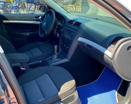 Серый Шкода Октавия, объемом двигателя 2 л и пробегом 257 тыс. км за 6700 $, фото 6 на Automoto.ua