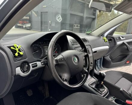 Сірий Шкода Октавія, об'ємом двигуна 1.6 л та пробігом 233 тис. км за 6750 $, фото 10 на Automoto.ua