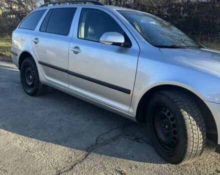 Серый Шкода Октавия, объемом двигателя 2 л и пробегом 280 тыс. км за 3950 $, фото 1 на Automoto.ua