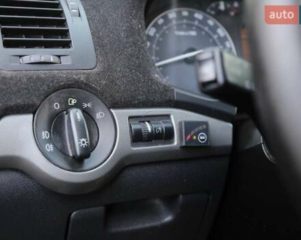 Серый Шкода Октавия, объемом двигателя 1.6 л и пробегом 293 тыс. км за 5000 $, фото 20 на Automoto.ua