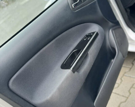 Серый Шкода Октавия, объемом двигателя 1.6 л и пробегом 210 тыс. км за 4599 $, фото 61 на Automoto.ua