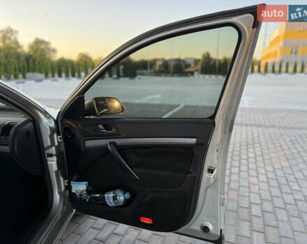 Сірий Шкода Октавія, об'ємом двигуна 2 л та пробігом 280 тис. км за 4999 $, фото 23 на Automoto.ua
