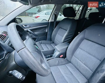 Серый Шкода Октавия, объемом двигателя 2 л и пробегом 319 тыс. км за 5900 $, фото 8 на Automoto.ua