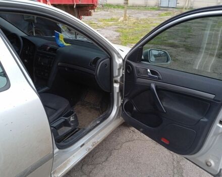 Серый Шкода Октавия, объемом двигателя 1.9 л и пробегом 350 тыс. км за 3350 $, фото 2 на Automoto.ua