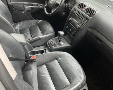 Шкода Октавия 2006 в Хмельницком на Automoto.ua Серый Шкода Октавия, объемом двигателя 2.01 л и пробегом 366 тыс. км за 2600 $, фото 3 на Automoto.ua