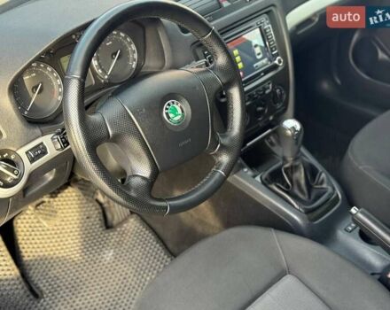 Шкода Октавия 2006 в Запорожье на Automoto.ua Серый Шкода Октавия, объемом двигателя 1.6 л и пробегом 187 тыс. км за 5799 $, фото 9 на Automoto.ua