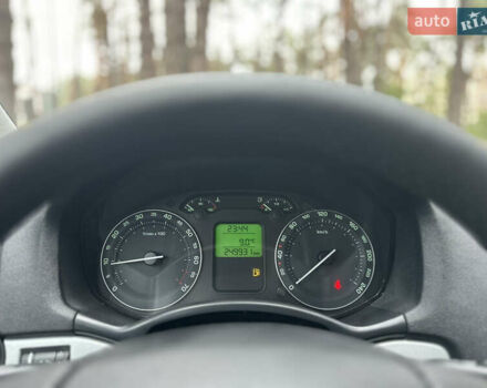 Шкода Октавия 2006 в Киеве на Automoto.ua Серый Шкода Октавия, объемом двигателя 1.6 л и пробегом 249 тыс. км за 6350 $, фото 25 на Automoto.ua