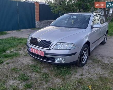 Серый Шкода Октавия, объемом двигателя 1.6 л и пробегом 220 тыс. км за 6200 $, фото 96 на Automoto.ua