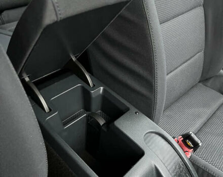 Серый Шкода Октавия, объемом двигателя 1.6 л и пробегом 217 тыс. км за 5700 $, фото 69 на Automoto.ua