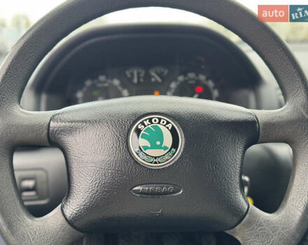 Сірий Шкода Октавія, об'ємом двигуна 1.6 л та пробігом 210 тис. км за 4399 $, фото 73 на Automoto.ua