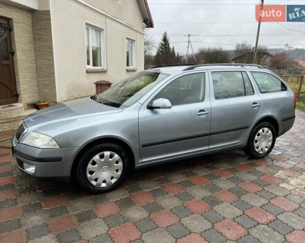 Серый Шкода Октавия, объемом двигателя 1.6 л и пробегом 217 тыс. км за 5700 $, фото 2 на Automoto.ua