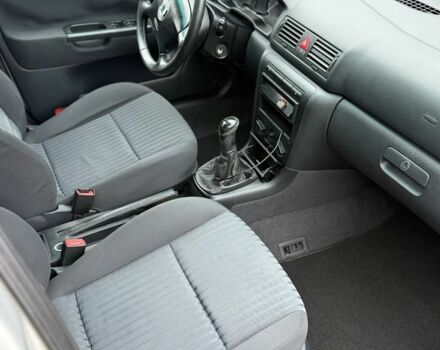 Серый Шкода Октавия, объемом двигателя 1.6 л и пробегом 218 тыс. км за 4400 $, фото 7 на Automoto.ua