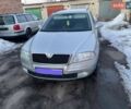 Серый Шкода Октавия, объемом двигателя 1.6 л и пробегом 321 тыс. км за 4450 $, фото 1 на Automoto.ua