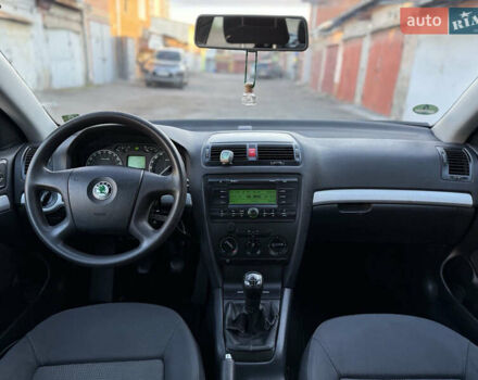 Серый Шкода Октавия, объемом двигателя 1.6 л и пробегом 170 тыс. км за 6500 $, фото 20 на Automoto.ua