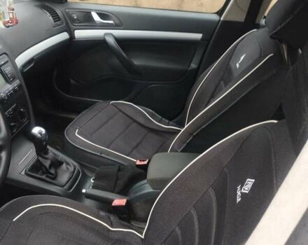 Серый Шкода Октавия, объемом двигателя 1.6 л и пробегом 218 тыс. км за 6700 $, фото 3 на Automoto.ua