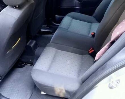 Серый Шкода Октавия, объемом двигателя 1.6 л и пробегом 212 тыс. км за 5700 $, фото 3 на Automoto.ua