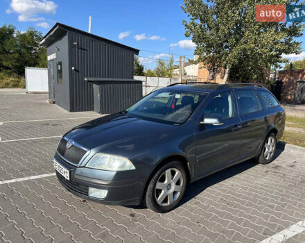 Серый Шкода Октавия, объемом двигателя 1.6 л и пробегом 290 тыс. км за 6900 $, фото 7 на Automoto.ua