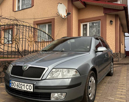Серый Шкода Октавия, объемом двигателя 1.6 л и пробегом 220 тыс. км за 5350 $, фото 4 на Automoto.ua