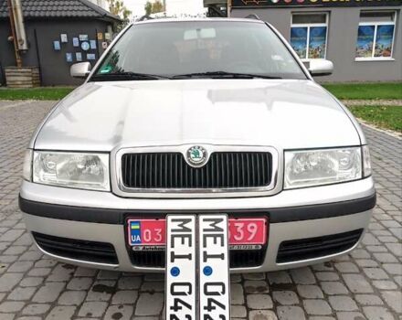 Серый Шкода Октавия, объемом двигателя 1.6 л и пробегом 220 тыс. км за 4500 $, фото 1 на Automoto.ua