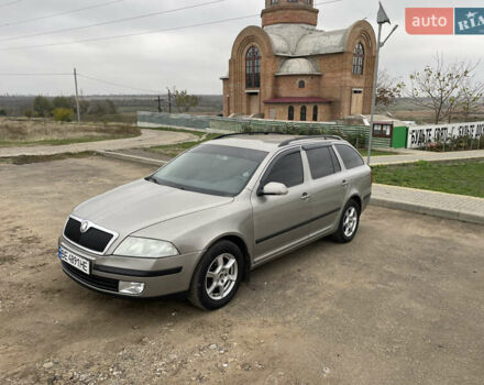 Серый Шкода Октавия, объемом двигателя 1.6 л и пробегом 305 тыс. км за 5200 $, фото 1 на Automoto.ua