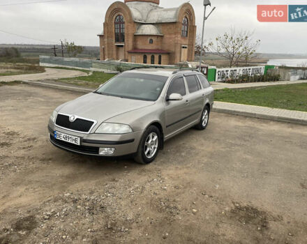 Серый Шкода Октавия, объемом двигателя 1.6 л и пробегом 305 тыс. км за 5200 $, фото 1 на Automoto.ua