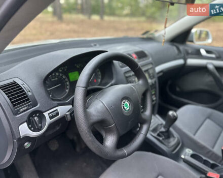 Шкода Октавия 2006 в Киеве на Automoto.ua Серый Шкода Октавия, объемом двигателя 1.6 л и пробегом 249 тыс. км за 6350 $, фото 18 на Automoto.ua