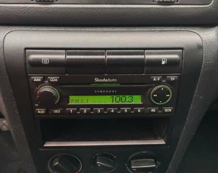 Серый Шкода Октавия, объемом двигателя 1.6 л и пробегом 220 тыс. км за 4900 $, фото 14 на Automoto.ua