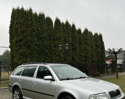 Серый Шкода Октавия, объемом двигателя 1.6 л и пробегом 218 тыс. км за 4400 $, фото 1 на Automoto.ua