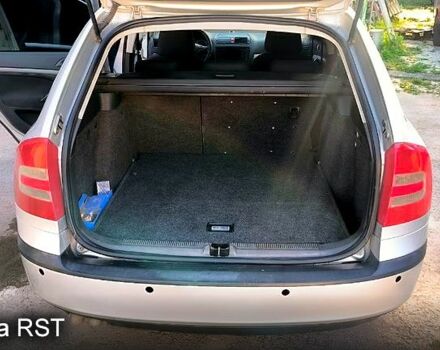 Серый Шкода Октавия, объемом двигателя 2 л и пробегом 295 тыс. км за 4500 $, фото 7 на Automoto.ua