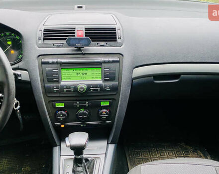 Серый Шкода Октавия, объемом двигателя 1.6 л и пробегом 243 тыс. км за 6500 $, фото 5 на Automoto.ua