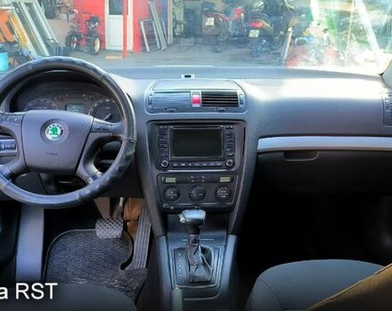 Серый Шкода Октавия, объемом двигателя 2 л и пробегом 295 тыс. км за 4500 $, фото 6 на Automoto.ua