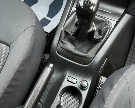 Серый Шкода Октавия, объемом двигателя 1.6 л и пробегом 217 тыс. км за 5700 $, фото 68 на Automoto.ua