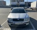 Серый Шкода Октавия, объемом двигателя 1.6 л и пробегом 245 тыс. км за 5700 $, фото 1 на Automoto.ua
