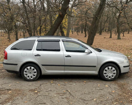 Серый Шкода Октавия, объемом двигателя 1.6 л и пробегом 201 тыс. км за 6000 $, фото 3 на Automoto.ua