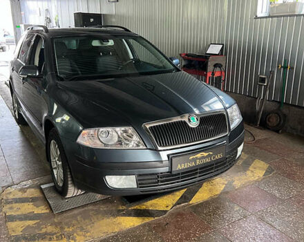 Серый Шкода Октавия, объемом двигателя 1.6 л и пробегом 243 тыс. км за 6500 $, фото 4 на Automoto.ua