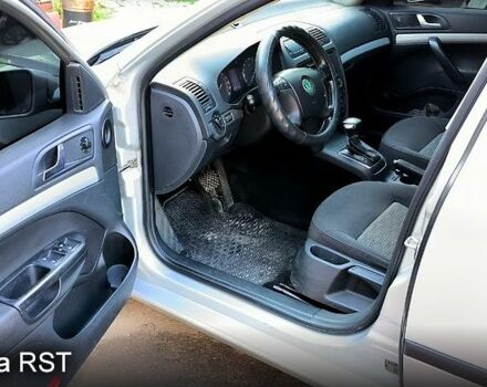 Серый Шкода Октавия, объемом двигателя 2 л и пробегом 295 тыс. км за 4500 $, фото 5 на Automoto.ua