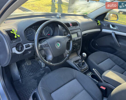 Серый Шкода Октавия, объемом двигателя 1.6 л и пробегом 244 тыс. км за 6550 $, фото 10 на Automoto.ua