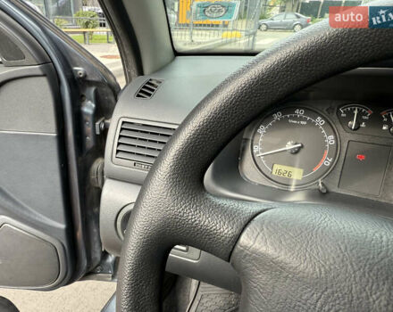 Сірий Шкода Октавія, об'ємом двигуна 1.6 л та пробігом 237 тис. км за 5999 $, фото 25 на Automoto.ua