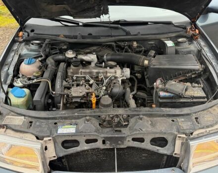 Серый Шкода Октавия, объемом двигателя 1.9 л и пробегом 333 тыс. км за 2700 $, фото 9 на Automoto.ua