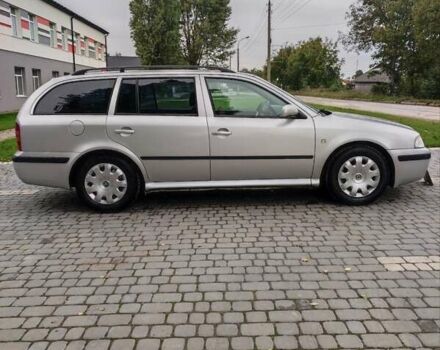 Серый Шкода Октавия, объемом двигателя 1.6 л и пробегом 220 тыс. км за 4900 $, фото 1 на Automoto.ua