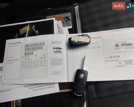 Серый Шкода Октавия, объемом двигателя 1.6 л и пробегом 192 тыс. км за 5600 $, фото 12 на Automoto.ua