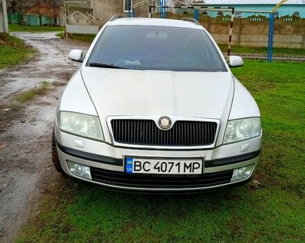 Серый Шкода Октавия, объемом двигателя 1.6 л и пробегом 260 тыс. км за 5600 $, фото 1 на Automoto.ua