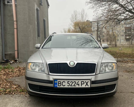 Серый Шкода Октавия, объемом двигателя 1.6 л и пробегом 201 тыс. км за 6000 $, фото 1 на Automoto.ua