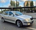 Сірий Шкода Октавія, об'ємом двигуна 2 л та пробігом 267 тис. км за 5500 $, фото 1 на Automoto.ua