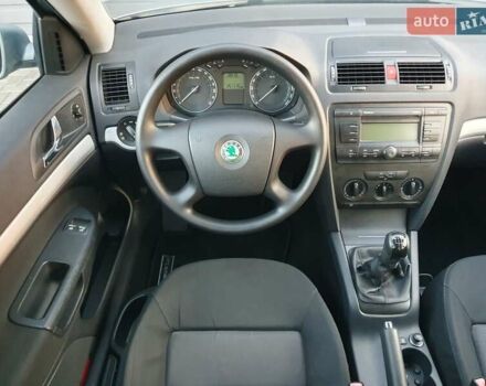 Серый Шкода Октавия, объемом двигателя 1.6 л и пробегом 251 тыс. км за 5600 $, фото 10 на Automoto.ua