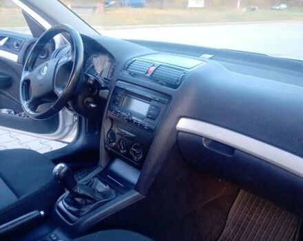 Сірий Шкода Октавія, об'ємом двигуна 1.6 л та пробігом 228 тис. км за 5700 $, фото 9 на Automoto.ua