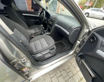 Сірий Шкода Октавія, об'ємом двигуна 1.6 л та пробігом 305 тис. км за 5200 $, фото 15 на Automoto.ua